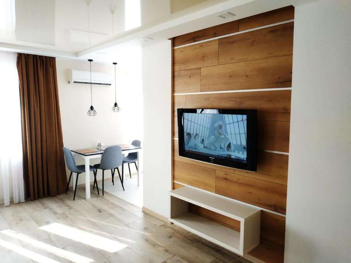Apartment At Kirova Dnipro Exterior photo