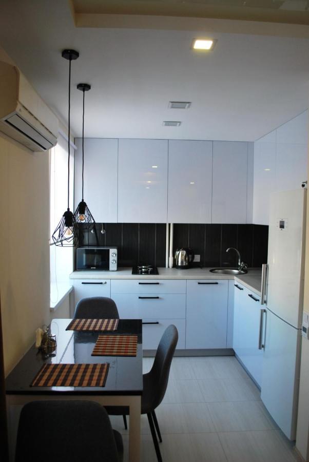 Apartment At Kirova Dnipro Exterior photo