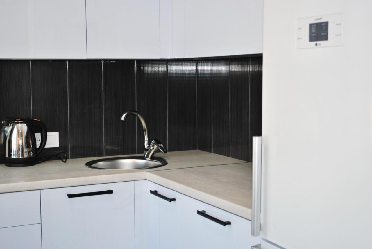 Apartment At Kirova Dnipro Exterior photo